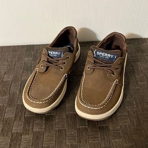 Boys size 1 sperrys